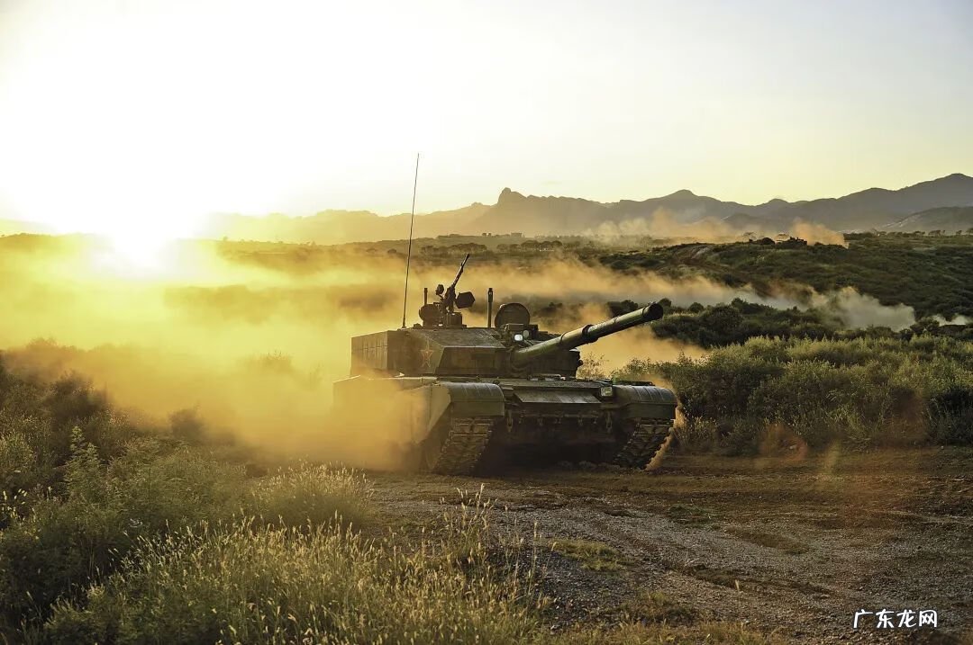 装甲突击 坦克突击