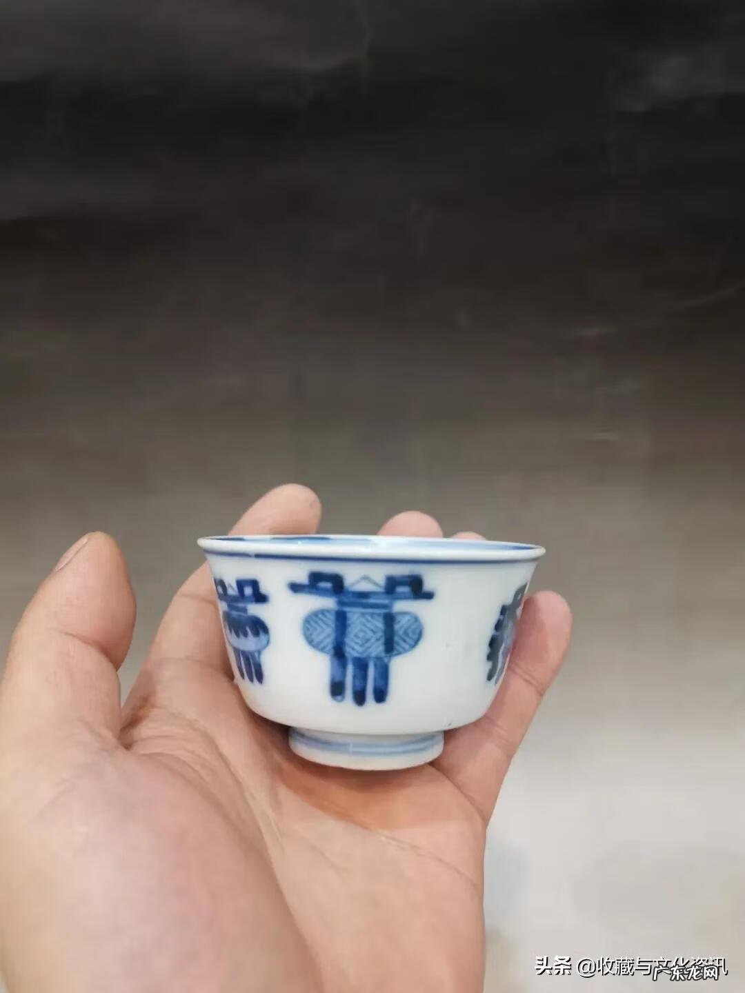 青花瓷花瓶摆放风水 青花瓷杯具图片