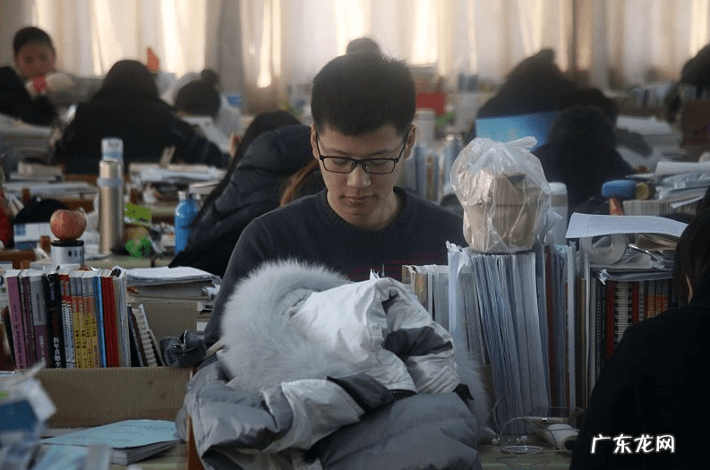 研究生一共读几年 研究生几年制