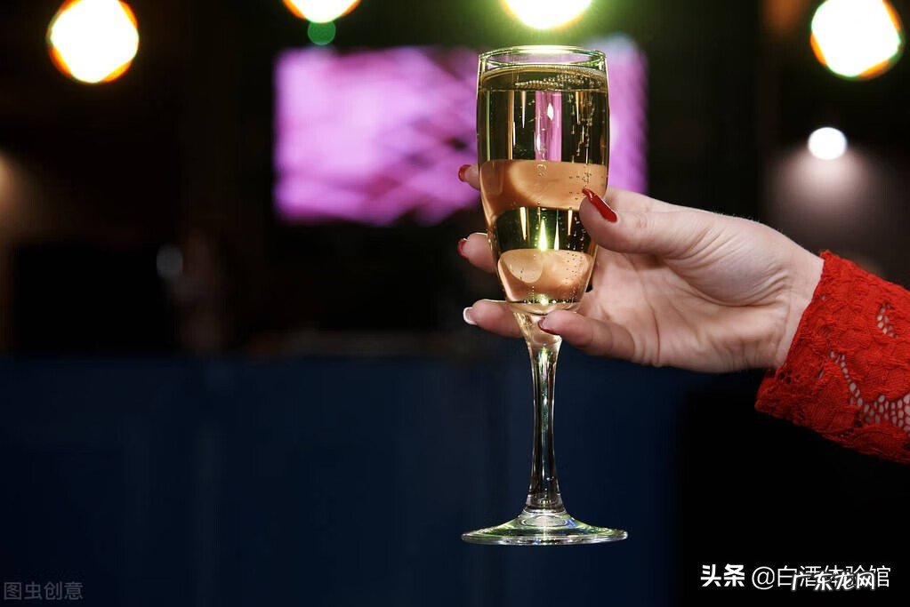 祝酒辞给领导怎么说 祝酒辞怎么说