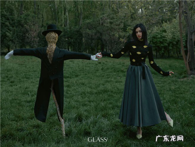 稻草人简介 奔跑的稻草人