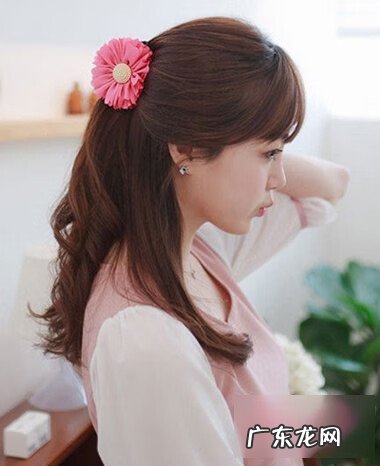 最适合小脸女生的发型 小脸适合的发型有哪些