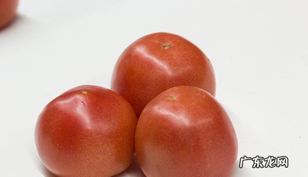 荷尔蒙是什么气味(男性荷尔蒙旺盛表现 男性的荷尔蒙是什么味道,男性说这可能是荷尔蒙的味道是什么意思)