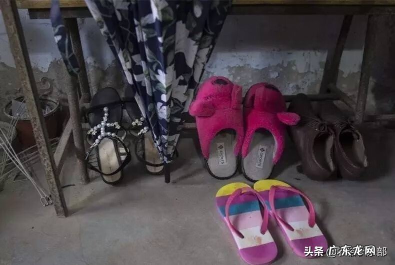 鞋柜摆在卧室对着床好吗 床对着鞋柜有什么不好吗