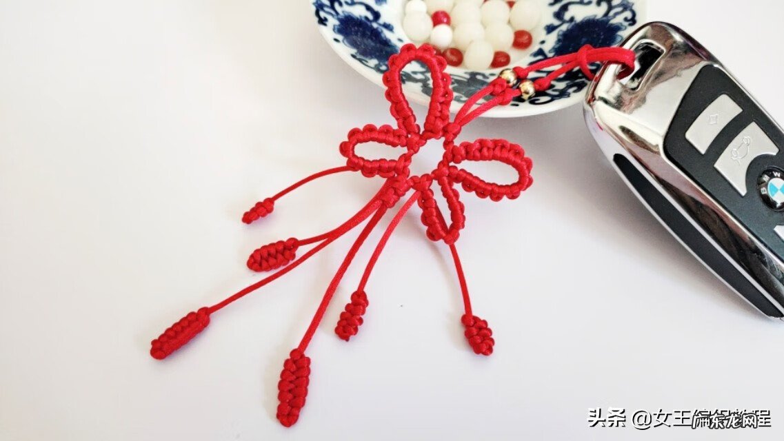 钥匙挂件挂什么风水好 车钥匙上拴什么好看