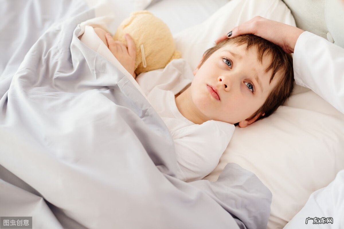 刚出生的婴儿感冒 婴儿感冒