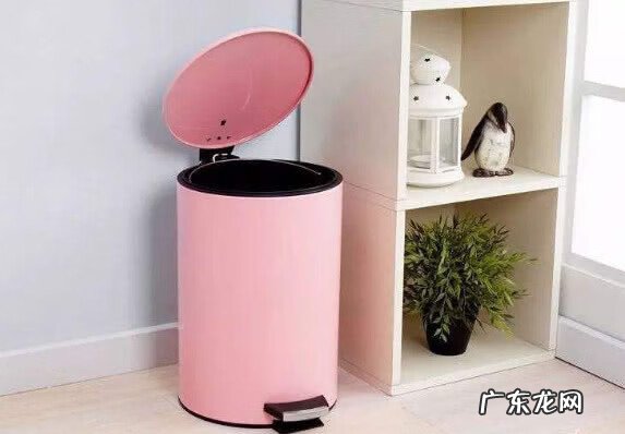 垃圾箱对着窗户的风水 家门口有垃圾箱的风水