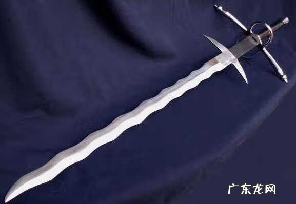 鳄鱼皮风水 蛇皮剑干什么用