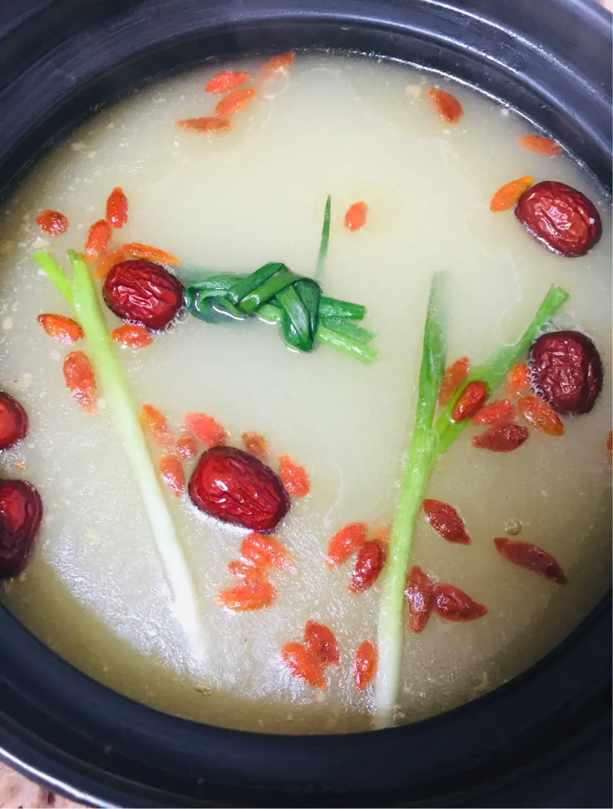 炖羊肉汤的做法及配料 羊肉汤锅怎么弄