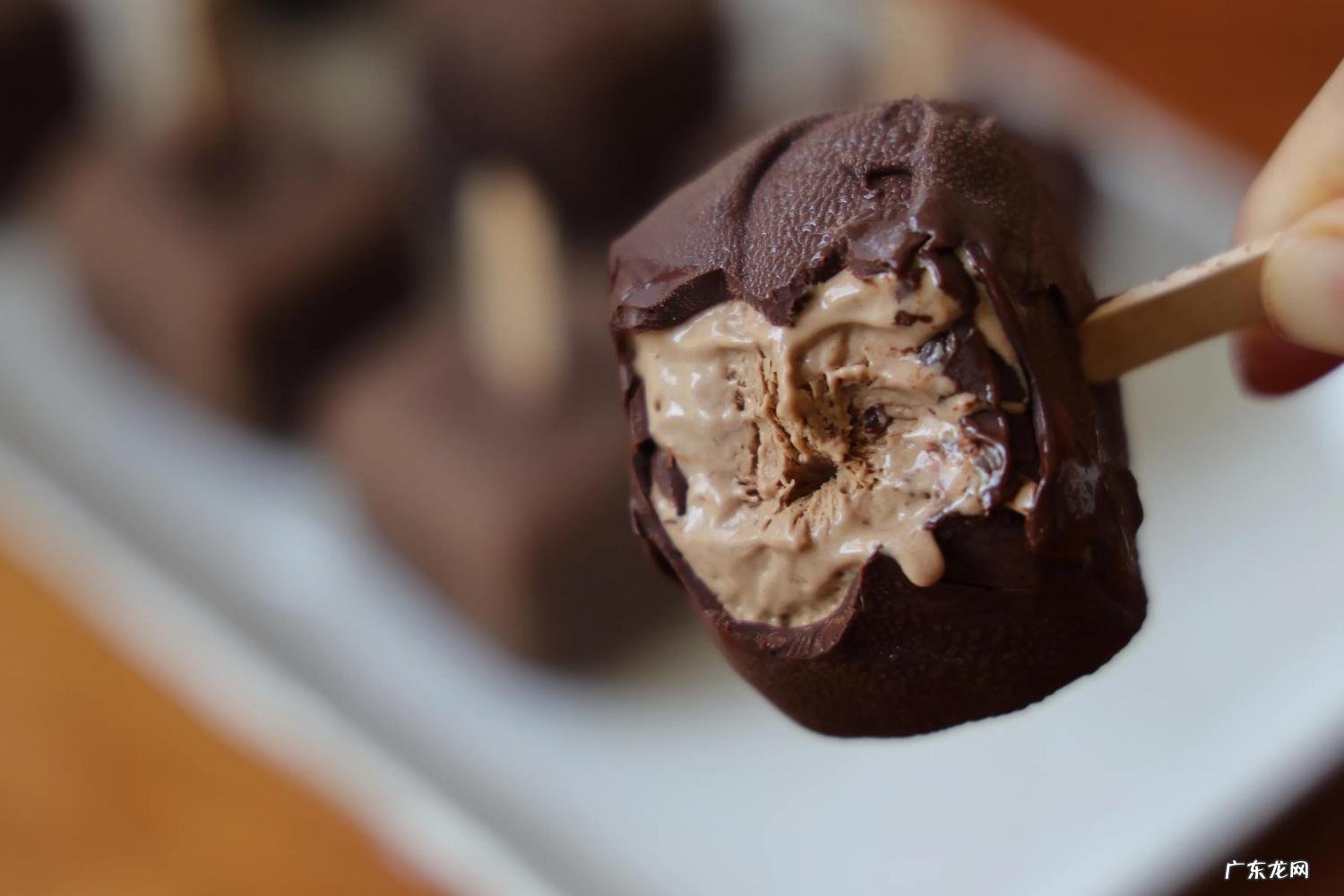 自制雪糕的简单方法 自己怎么制作雪糕简单方法