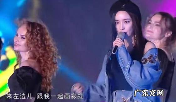 元旦晚会唱什么歌好 30首歌曲推荐 元旦晚会唱什么流行歌曲好