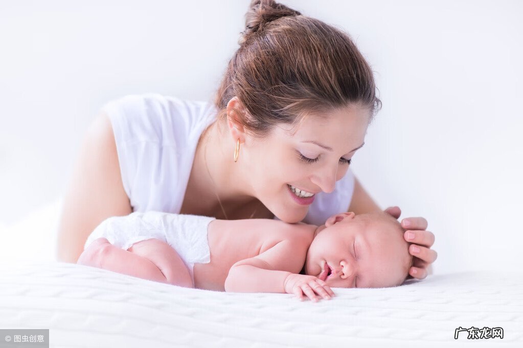 怀孕四个月打胎受罪吗 四个月的胎儿有多大?