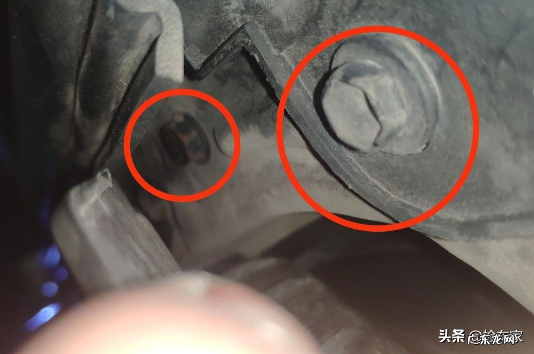 丰田锐志x多少钱一辆图片 丰田锐志多少钱一台