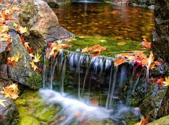 瀑布的寓意和象征风水 花园里做观景小瀑布风水好不好呀