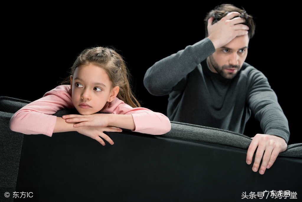 两岁半的孩子不会说话正常吗 两岁孩子不会说话正常吗?