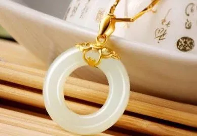 玉摔地上没有碎风水学 玉断了怎么处理 风水