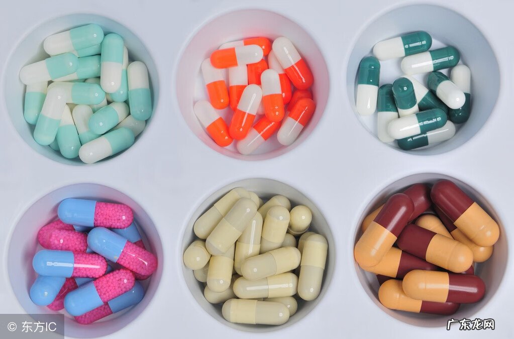 手上有小水泡是什么原因 手上起小水泡什么原因有哪些