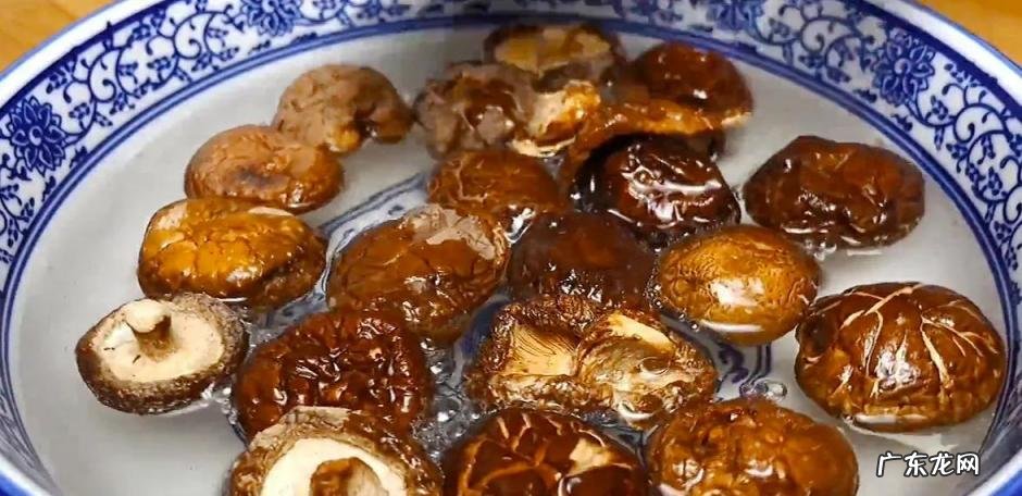 炸酱面的酱做法图解 大家不妨动手做一下吧 家常炸酱面最简单做法