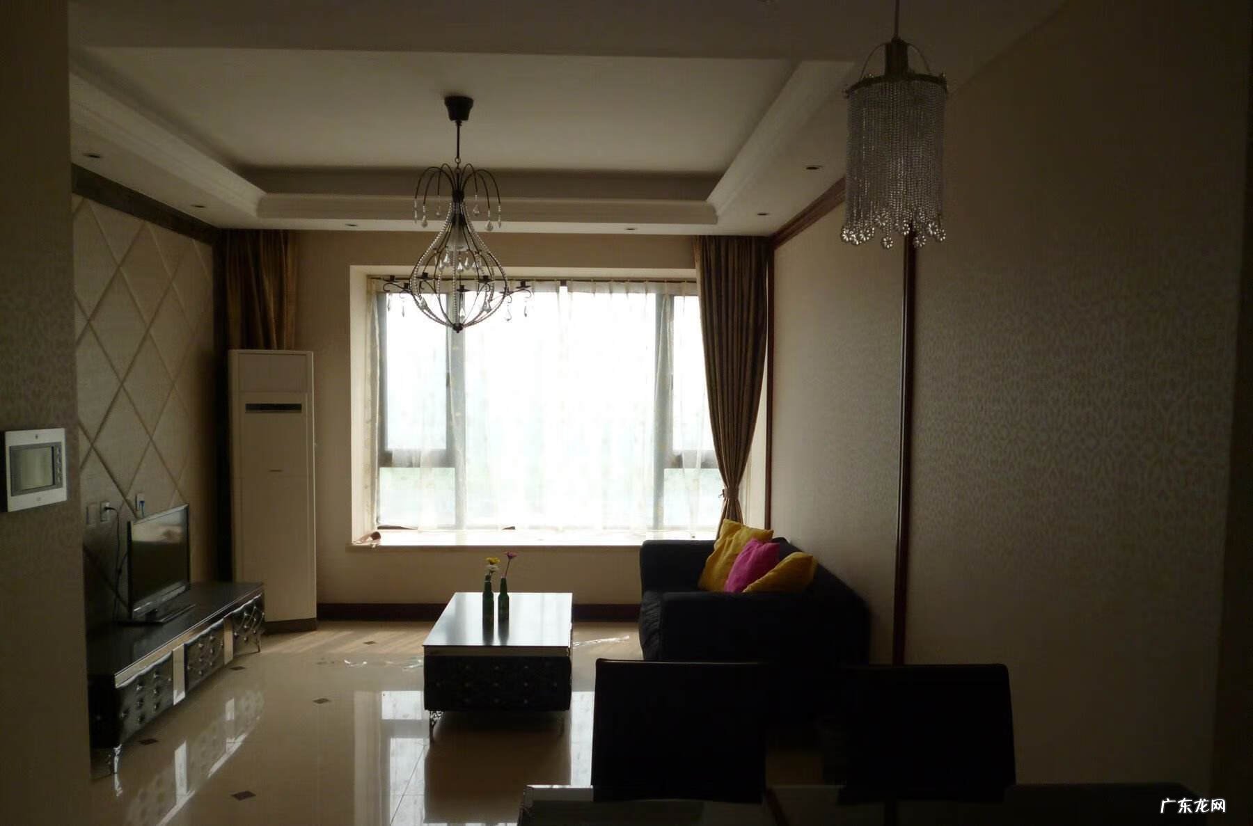 宅基地西边有大坑风水 宅子西南边有浅坑风水好吗