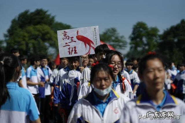 语文课前三分钟演讲ppt 语文课前三分钟演讲素材