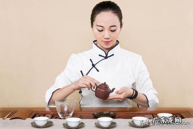 茶艺师培训班多少钱 茶艺培训一般多少钱