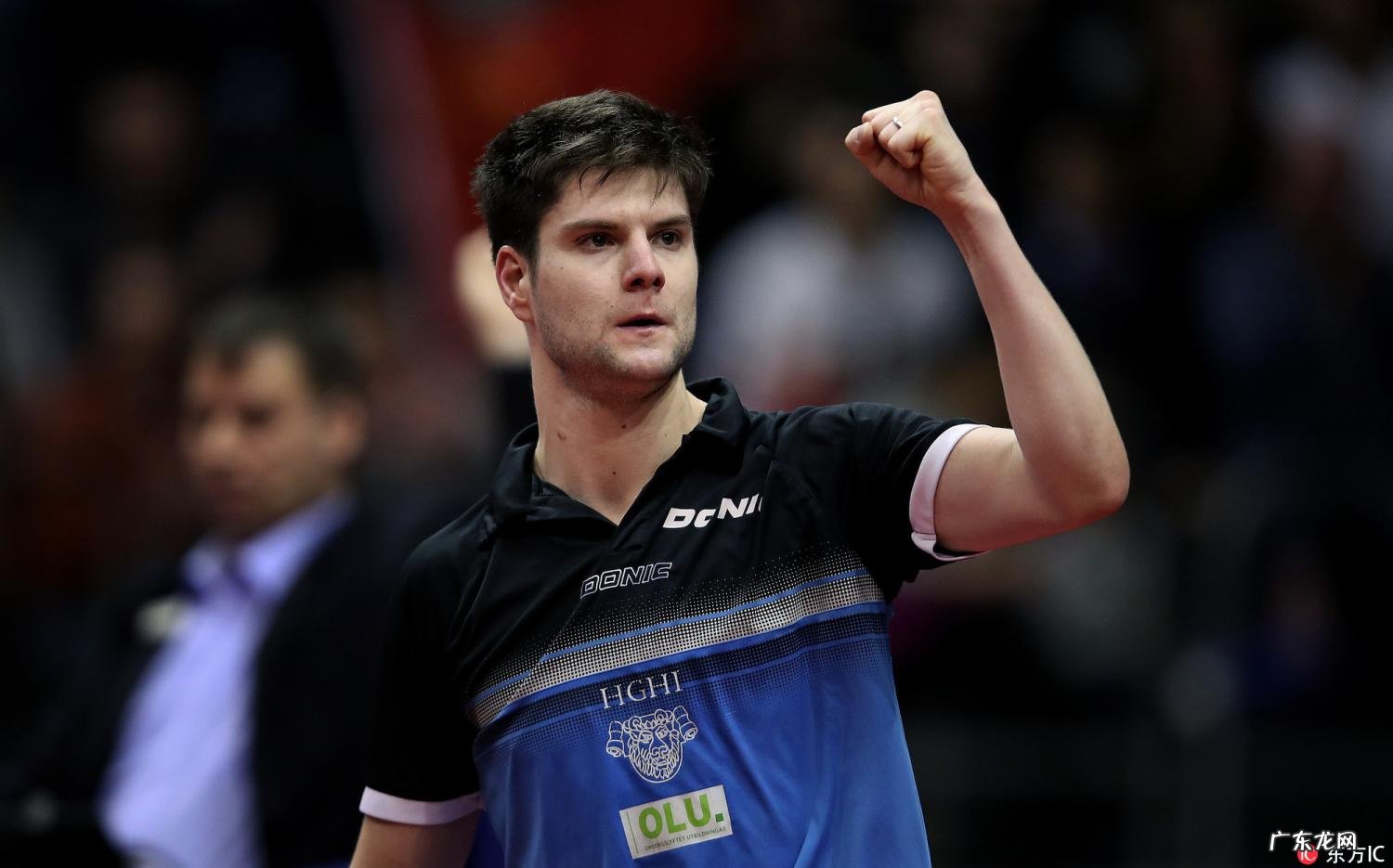 奥恰洛夫和中国队员 奥恰洛夫对中国队表达敬意 视频