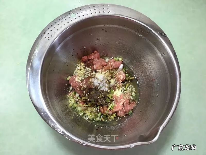 圆白菜的简单做法 圆白菜的做法大全