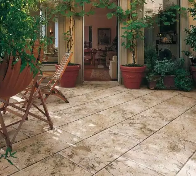 一楼带院子的户型图 一楼带小院风水