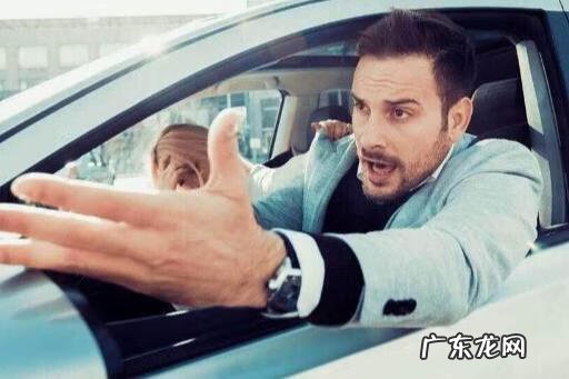 两个女孩子怎么做运动 女人自己怎么开车