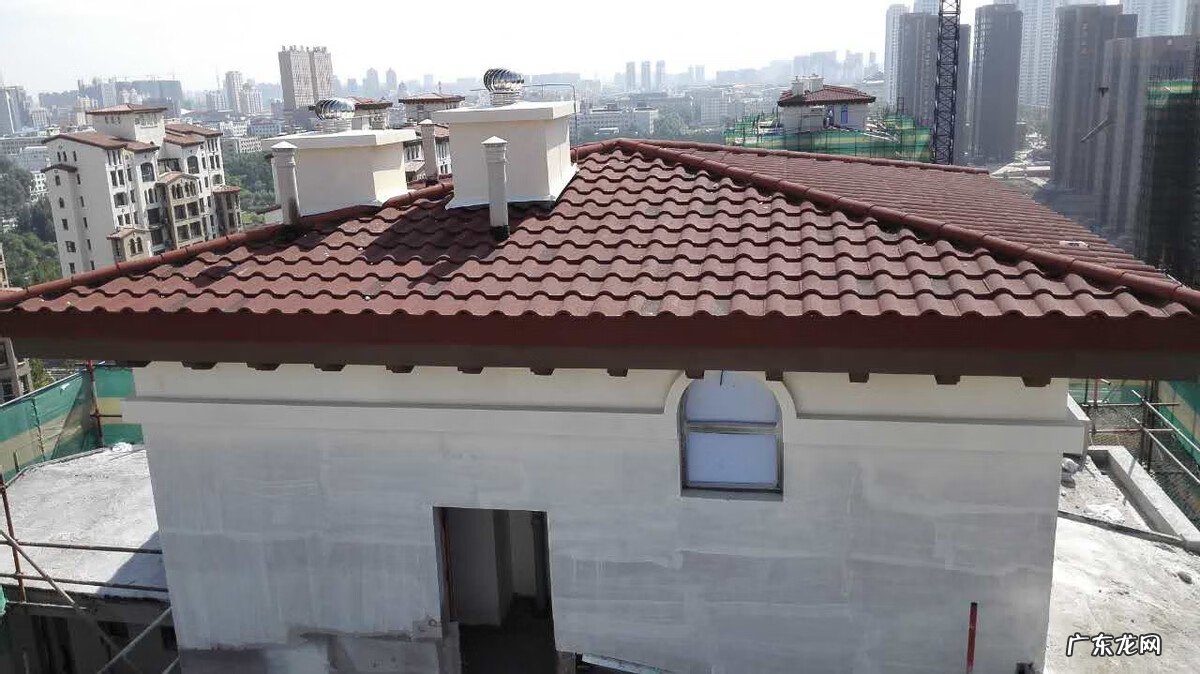 纹身波浪图案 有横梁波浪形吊顶