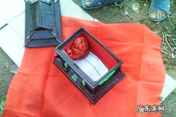 迁坟的风水讲究 迁坟怎么看风水