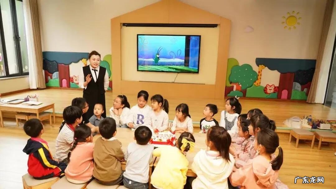 全能侦探社 侦探社区