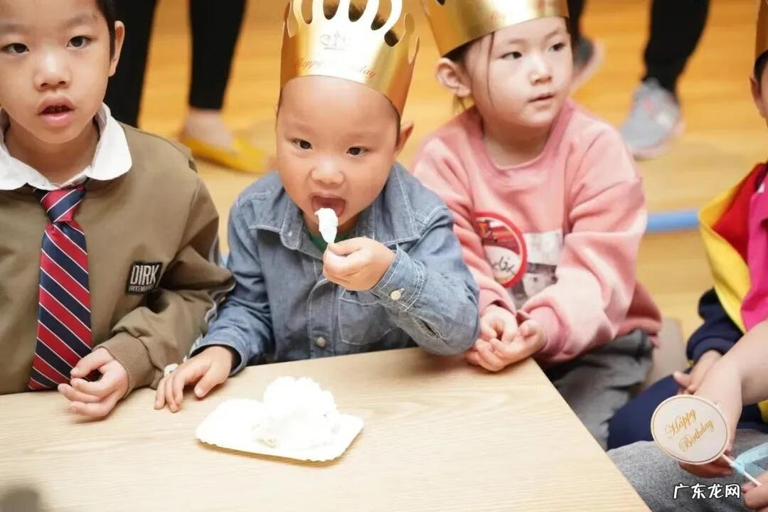 全能侦探社 侦探社区