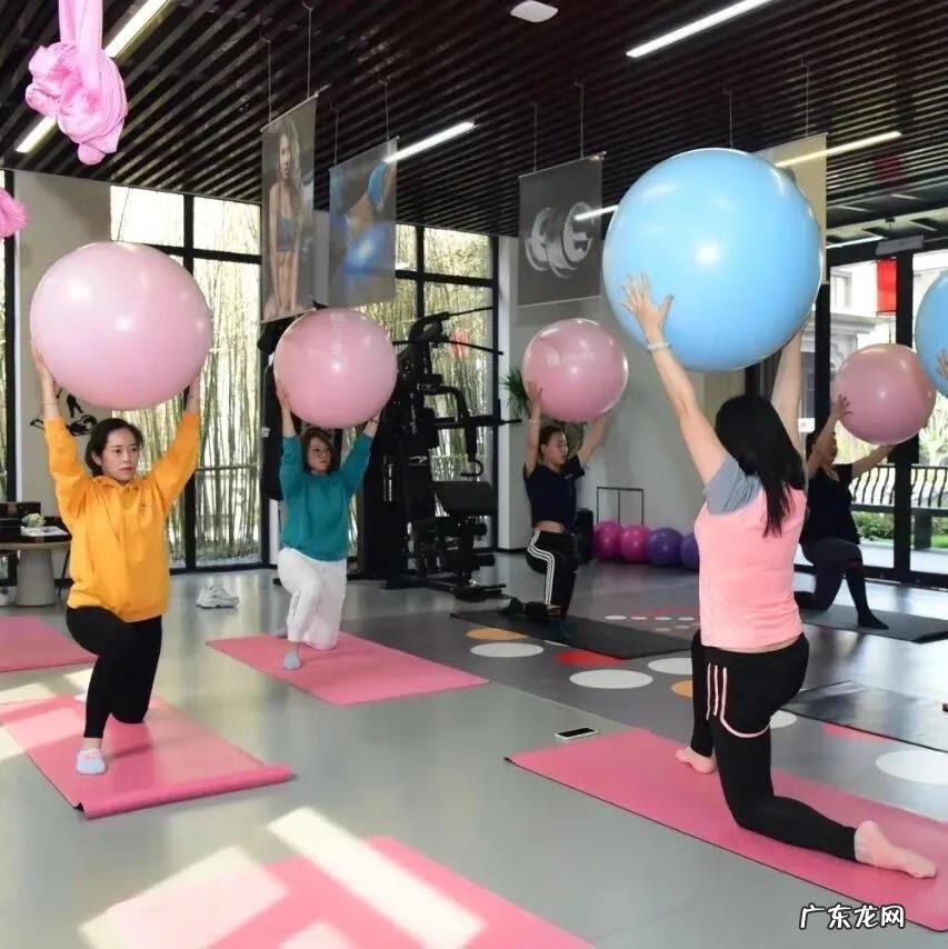 全能侦探社 侦探社区