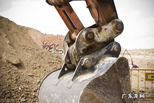 挖掘机平时保养 挖机保养与维护