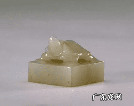 玉玺摆件的寓意 玉玺印章摆放及风水摆件讲究