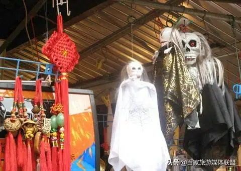 丰都鬼城介绍词 重庆丰都为什么叫鬼城呢