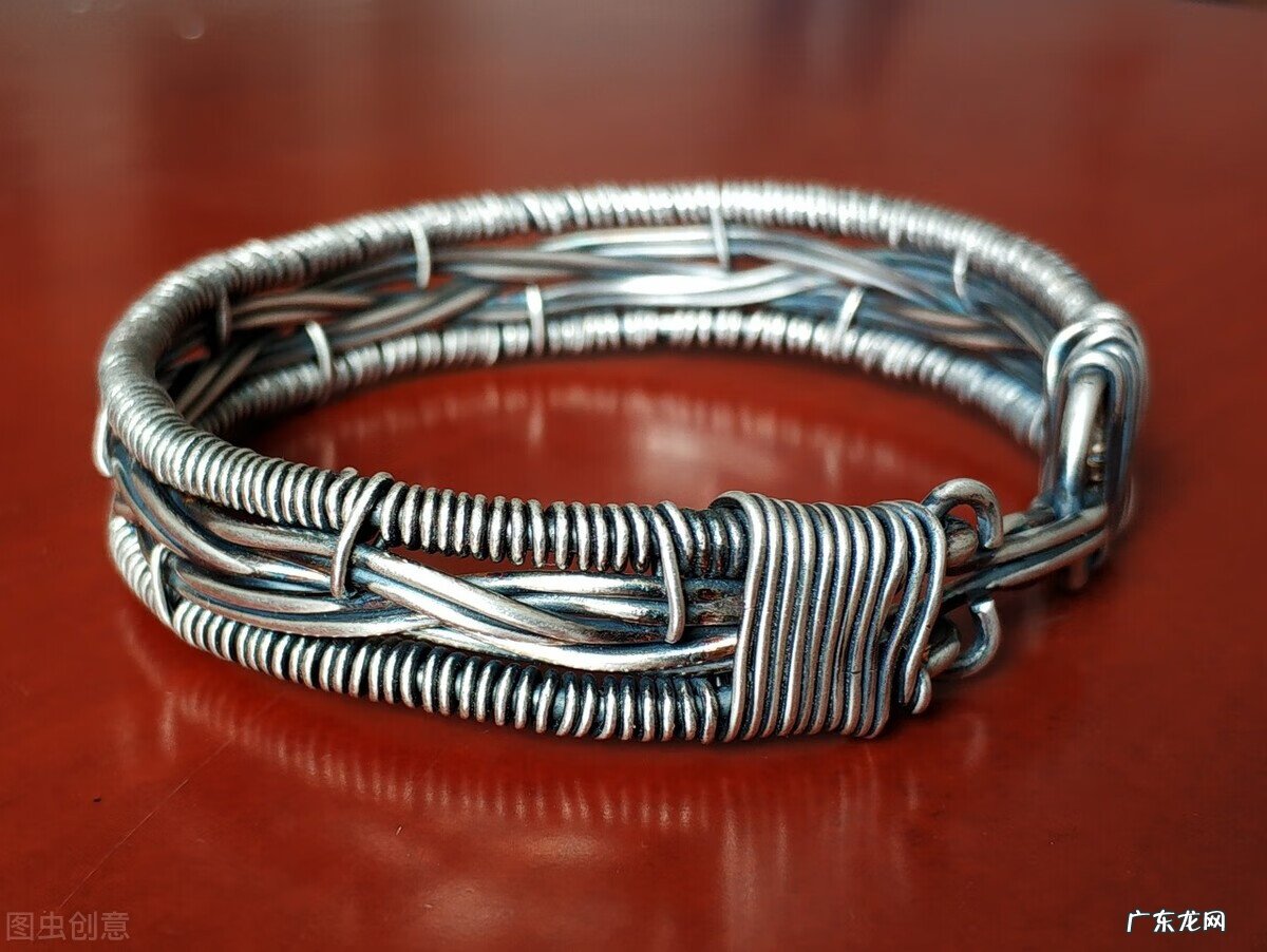 戴银左手还是右手 左手戴银还是右手戴