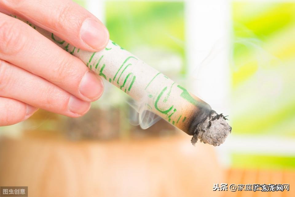 脚趾甲灰指甲怎么办一般怎么治疗 脚上有灰指甲怎么办图片