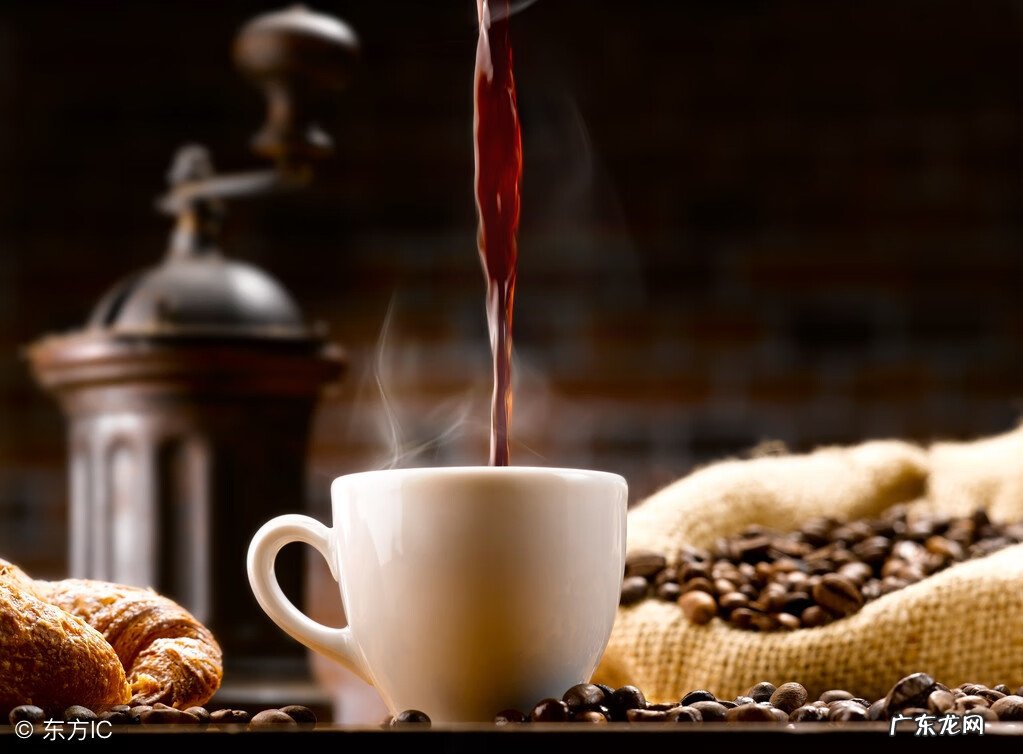 酒后头疼是什么原因 酒后头疼怎么回事