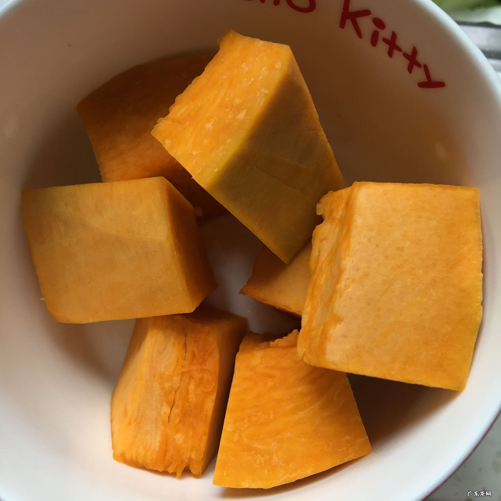 六个月的婴儿吃什么 六个月宝宝能吃什么零食