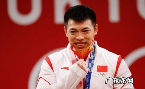 奥运奖牌获得者可摘口罩30秒u 奥运奖牌获得者可摘口罩30秒 视频