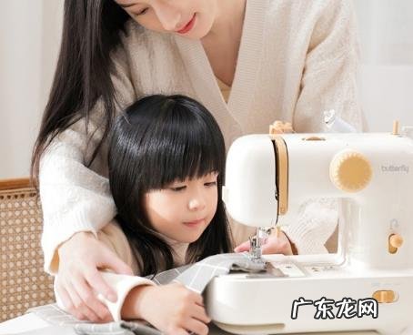 蝴蝶牌缝纫机哪款性价比高 蝴蝶迷你缝纫机怎么样用