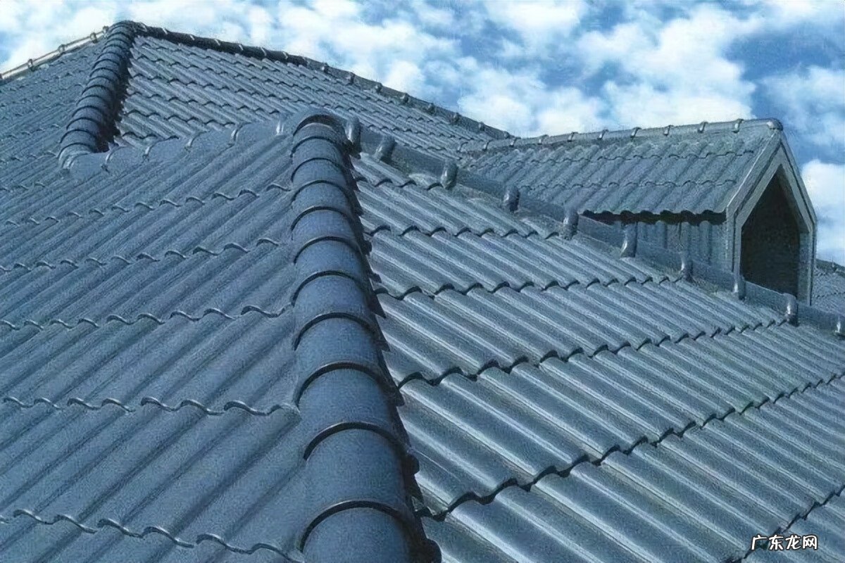 屋顶盖瓦风水讲究 盖房子房顶上的铁棚瓦