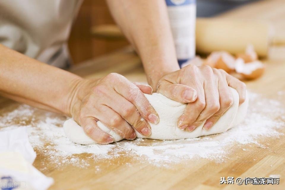 泡打粉是干什么的? 有没有什么东西可以代替泡打粉