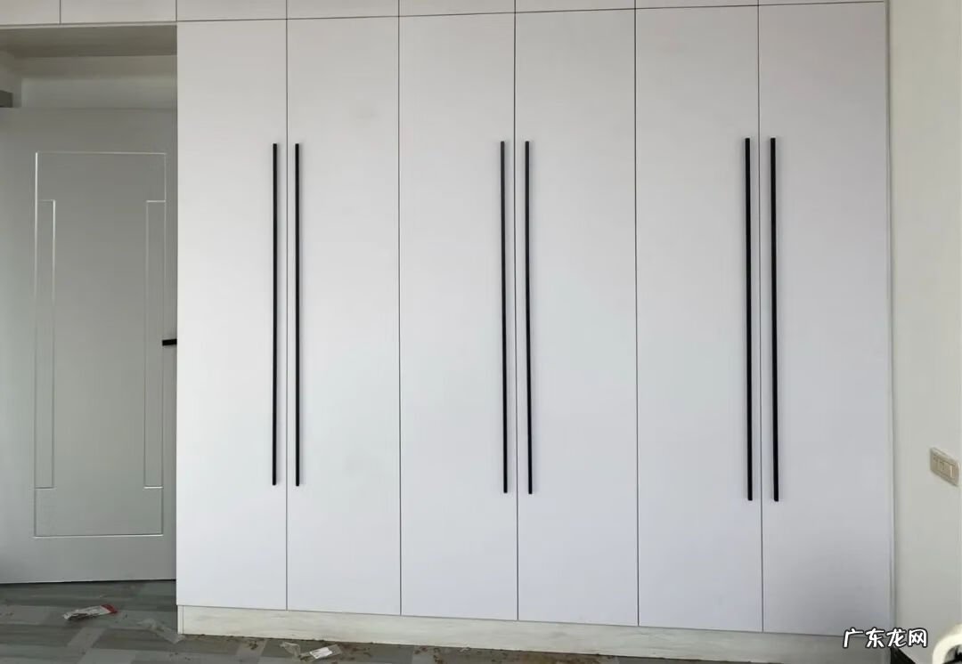 拉手选什么材质的好 拉手什么颜色好看