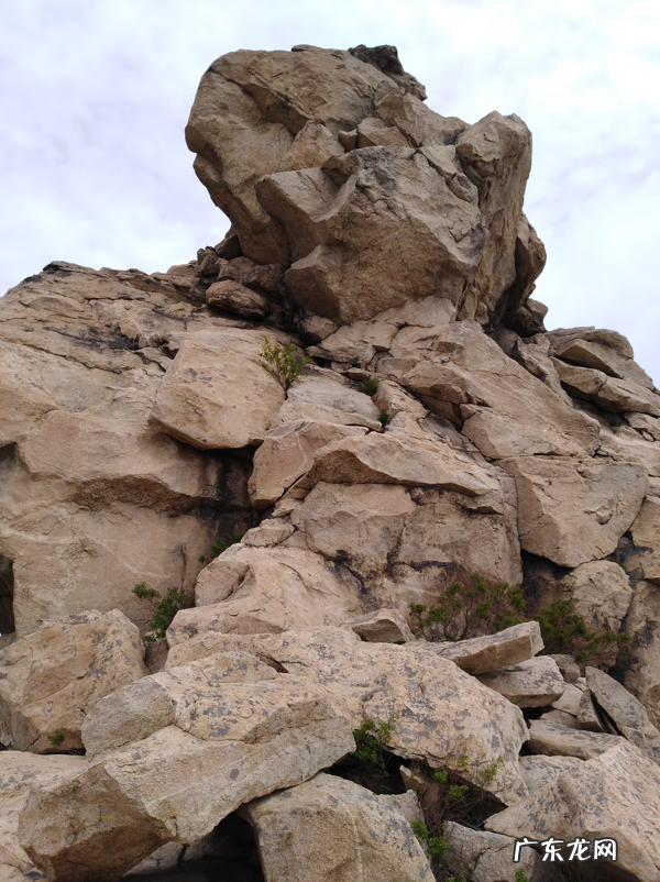 如何看坟墓风水宝地 仙人骑马风水宝地照片
