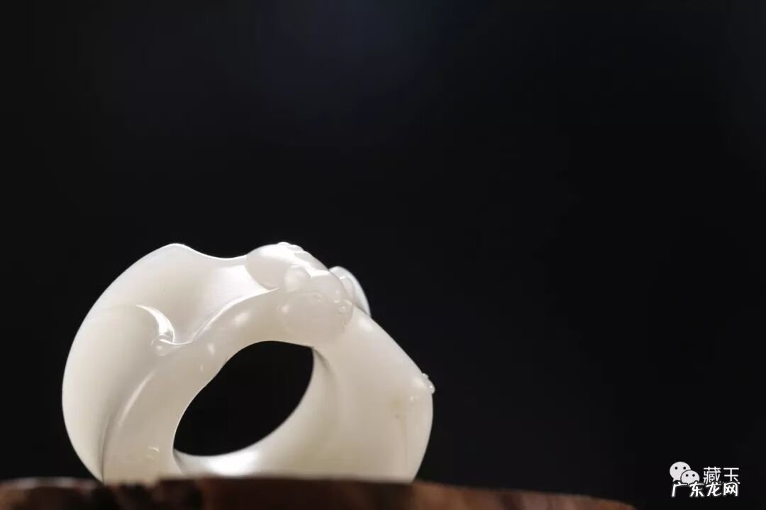 蝙蝠风水上是什么意思 蝙蝠在风水上有什么说法