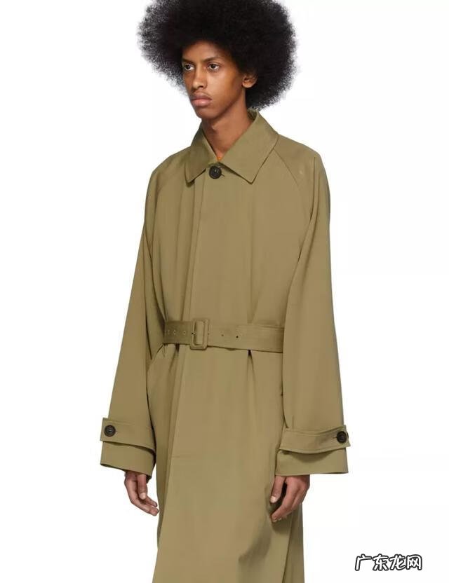 男士风衣怎么搭配好看 男士风衣品牌推荐