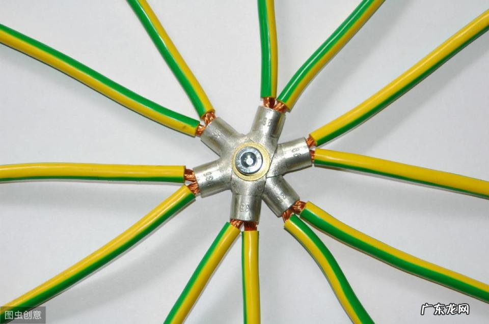 物理电荷量公式 物理电荷量公式